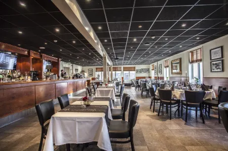 Reenskaug Hotel Отели в г. Svelvik