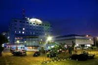 Hotel Furaya Hôtels à : Senapelan