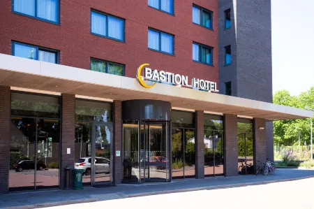Bastion Hotel Tilburg Отели в г. Goirle