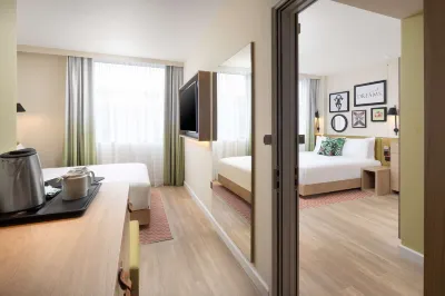 Hampton by Hilton London Old Street Hotel in zona Duke Of York Column