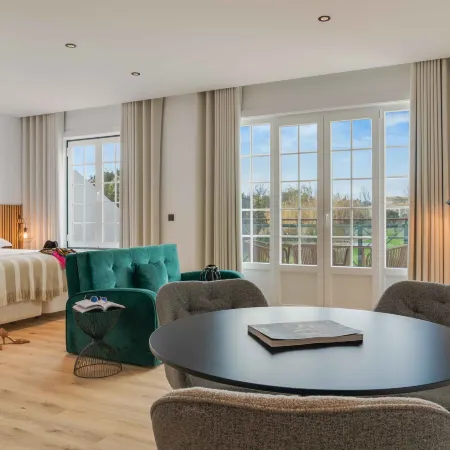 Pestana Sintra Golf - Conference & Spa Resort Отели рядом с достопримечательностью «Автодром Эшторил»