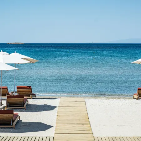 91 Athens Riviera, the Resort