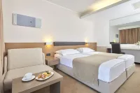 Hotel Molindrio Plava Laguna Hotels in Funtana