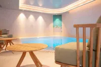 Brit Hotel Limoges Centre Gare - Hôtel & Spa - Pools