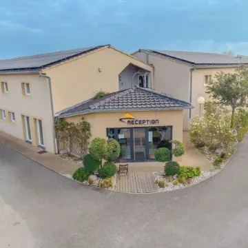 Appart'Hotel Residella House Room & Kitchen Avignon le Pontet