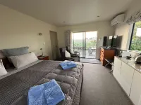 Bluebell Lodge and Cottage Hotels in 