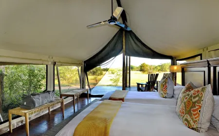 Rhino Walking Safaris Отели рядом с достопримечательностью «Skukuza Rest Camp»