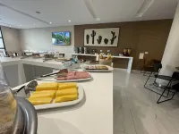 Guemes Hotel & Spa - breakfast