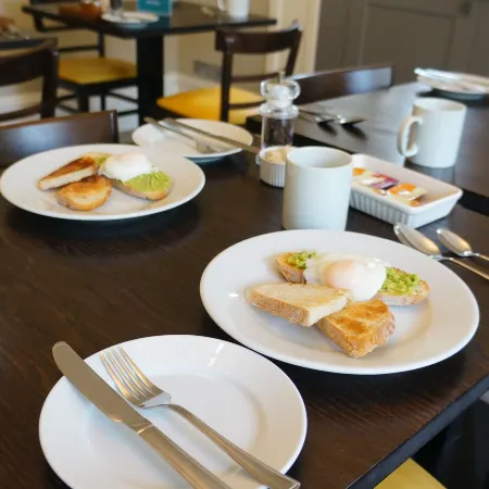 The Lawn Guest House Gatwick