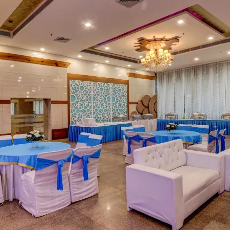 Treebo Premium Pearl Avenue Banquets and Lawn