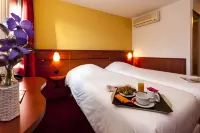 Brit Hotel Agen - L'Aquitaine Hotels in Le Passage