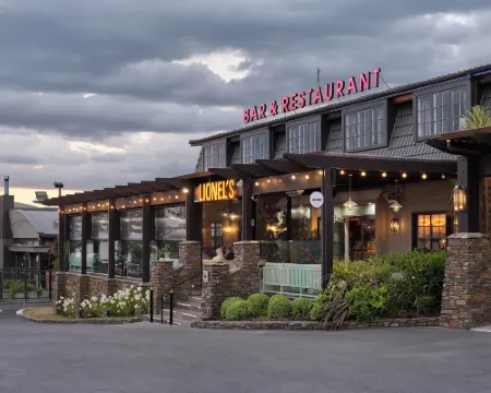 Suncourt Hotel & Conference Centre Hotels in Taupo