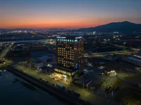 Gwangyang Lacky Hotel Hotele w: Gwangyang