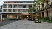 Neo Cempaka Hill Hotel Hotels in Patrang