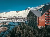 Le Pic Blanc Hotels in Huez