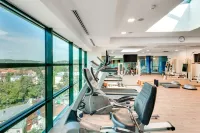 DoubleTree by Hilton Cluj - City Plaza - gimnasio