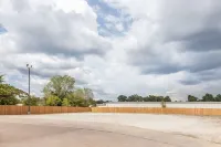 سوبر 8 باي ويندام بالاستاين فنادق في بالستاين