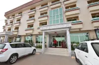 Adamaoua Grand Hotel Hotels in Wouri