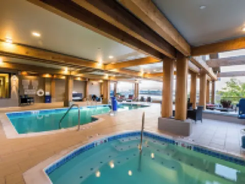 The Lodge at Columbia Point Hotels in Richland