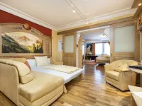 Schlosshotel Lacknerhof Hotels in Flachau