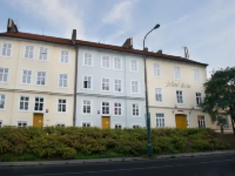 EA ホテル イェレニ デヴール プラハ キャッスル フラッチャニのホテル