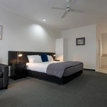 Cambridge Mews Motel