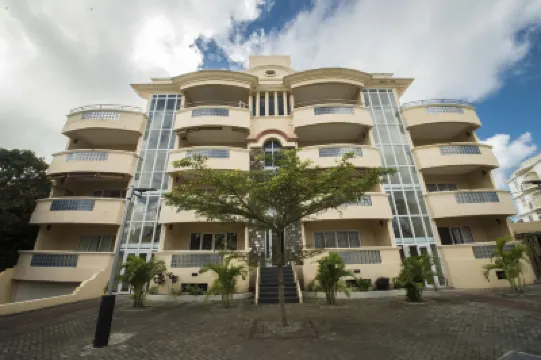 ブルー ベイ ホリデイ リゾート ブルー・ベイ・マリーン・パーク周辺のホテル