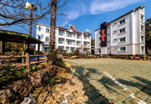 제주휴팬션의 외관 모습