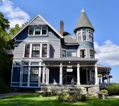 The Hancock House Các khách sạn gần Dubuque Arboretum and Botanical Gardens