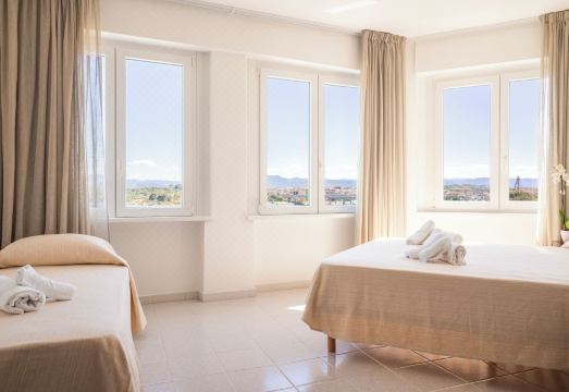 Hotel De Plam - Housity