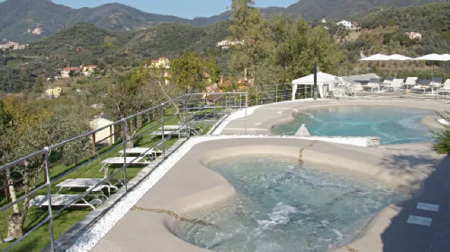 維拉諾瓦 - 自然養生飯店