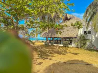 Huku Beach Hostel  호텔