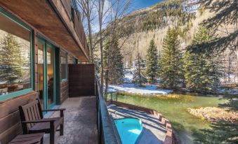 Ice House Suites and Condominiums