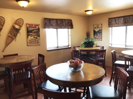 FairBridge Inn and Suites Sandpoint Отели в г. Сагл