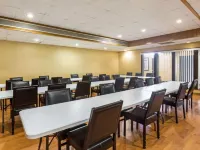 Fairmount Inn & Suites - Stroudsburg, Poconos Hotels in Smithfield Township