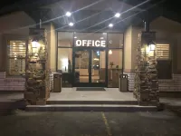 恐龍套房飯店