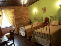 Hotel Monumento Pazo do Castro Hotels in Valdeorras