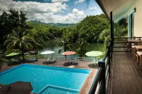 Pechmaneekan Beach Resort Hotels in Amphoe Sai Yok