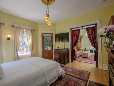 254 South Union Street Guest House