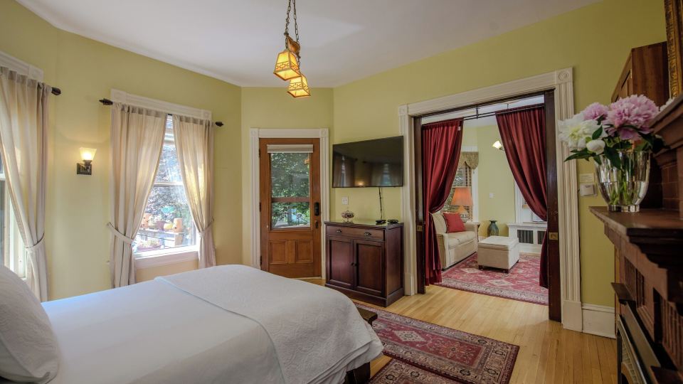 254 South Union Street Guest House