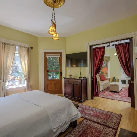 254 South Union Street Guest House