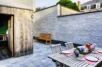 Menin Gate House  1 Hotels in Ieper