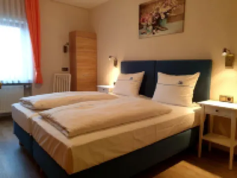 祖姆斯徹萬恩旅館酒店