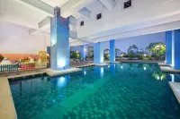 Lumire Hotel & Convention Centre - Pools
