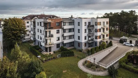 Apartamenty Sun & Snow Bursztynowy Отели рядом с достопримечательностью «Albatros»