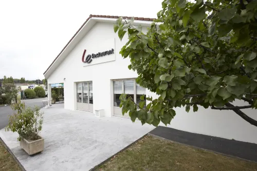 Campanile Bayonne Hotels in Байонна
