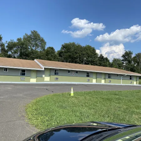 Red Carpet Inn & Suites Wrightstown