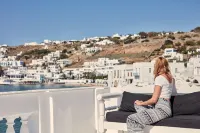 Villa Kampani Sea View Villa Mykonos Town Hotels in Klouvas