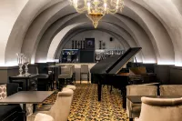 Hotel du Roi & Spa by Sowell Collection - 5 étoiles