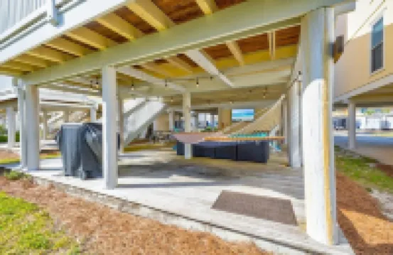 Private Resort Villa•Beach Service Included•Golf Cart• Boat and Trailer Friendly